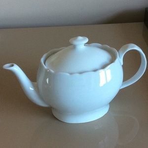 I.Godinger&Co teapot